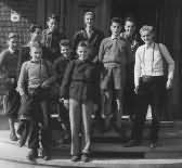 Klaasenkameraden an der Bergstation des Schauinsland