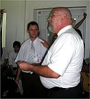 Brgermeister bedankt sich bei Jakinto