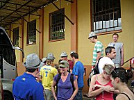 Die Tnzer hatten nicht ganz so viel zu tun, whrend wir im Saal das Konzert vorbereiteten.