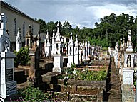 Auch hier der obligate Friedhof