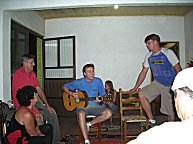 Der neue Gast aus der Nachbarschaft sorgt mit brasilianischer Musik fr Stimmung