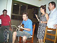 Der Gesang wird entusiastischer