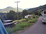 Haus und Wellblechbude unterwegs