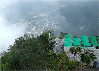 Sonnenschirme ohne Not