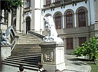 ein Byerischer Lwe an der Treppe?