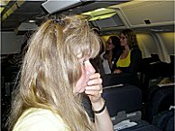 Angelika ratlos im Flieger?